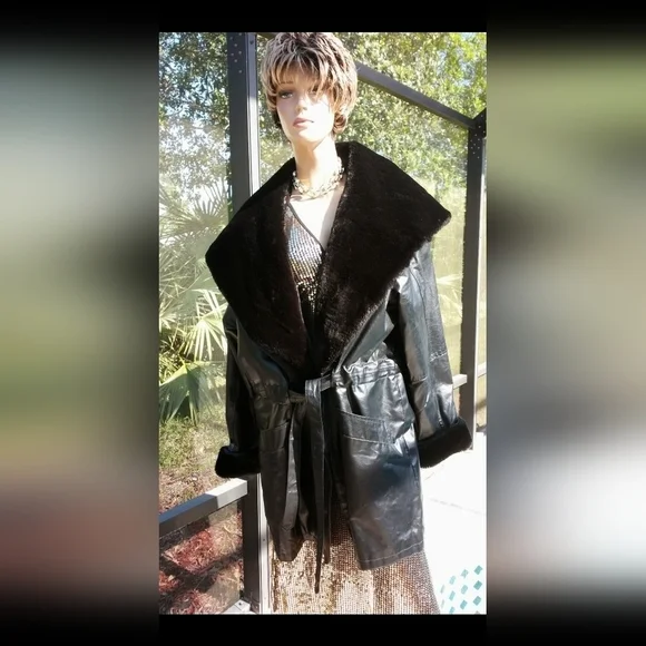 VINTAGE LEATHER WRAP COAT WITH FAUX FUR COLLAR/SLEEVES PLUS SIZE: XLARGE